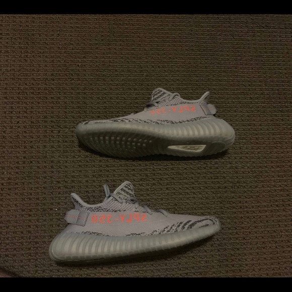Yeezy 350 V2 Beluga 2 0, Men 's Fashion, Footwear, Sneakers on